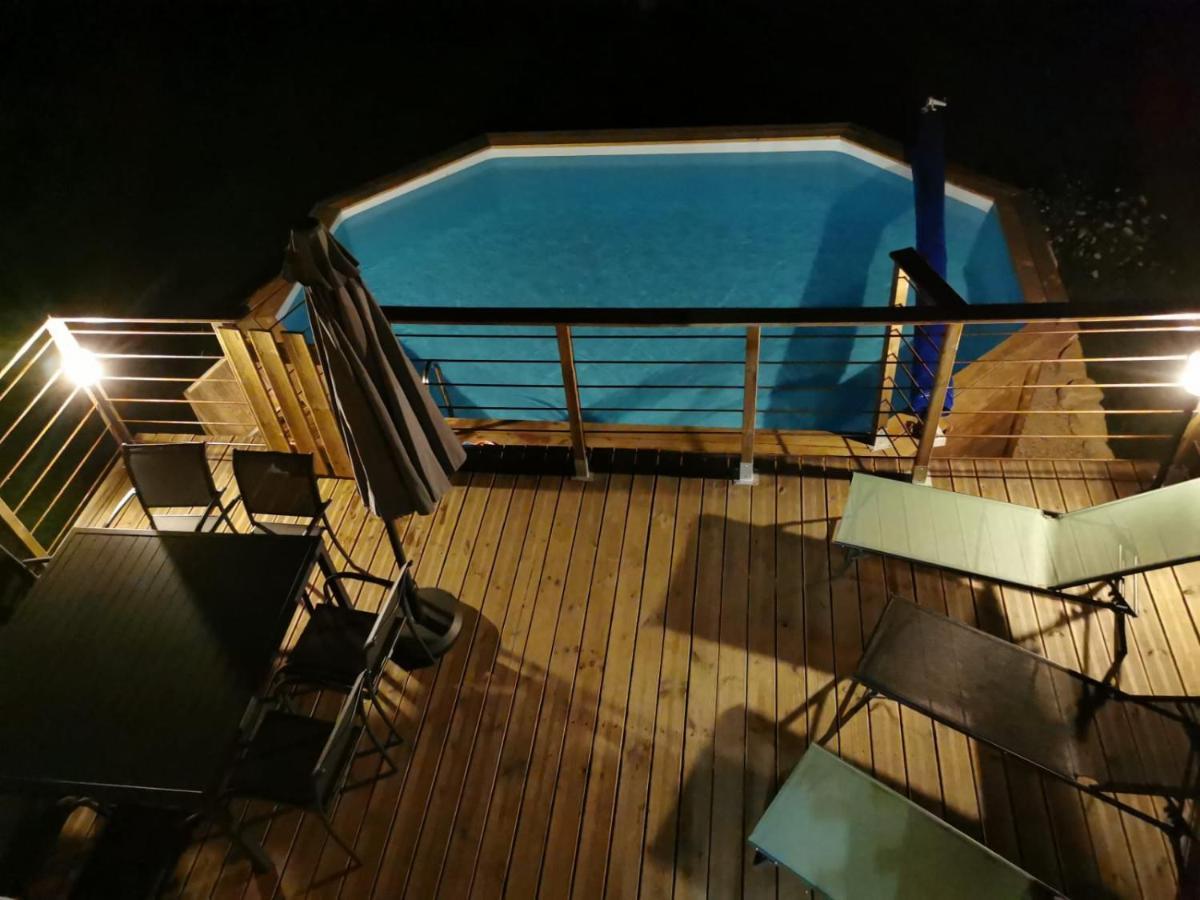 Maison typique périgourdine avec piscine Paulin Esterno foto