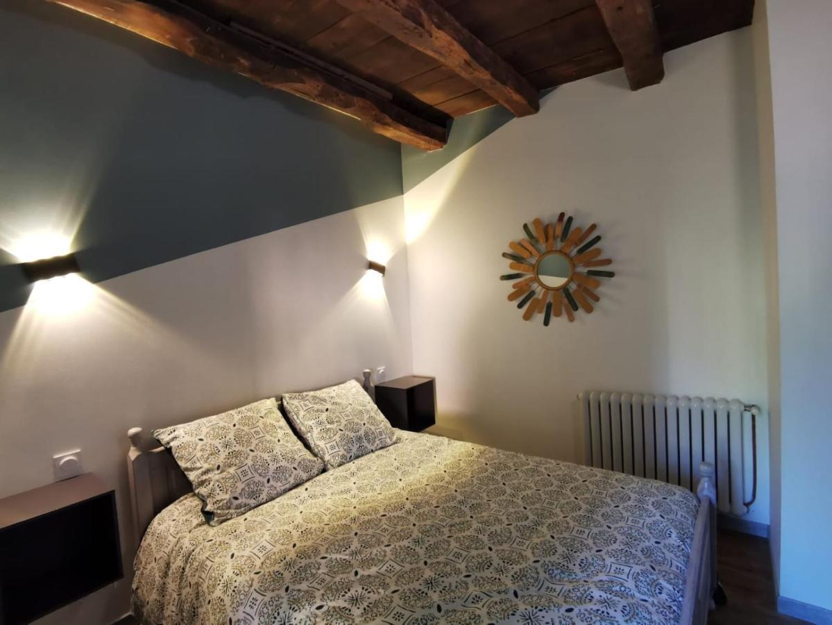 Maison typique périgourdine avec piscine Paulin Esterno foto