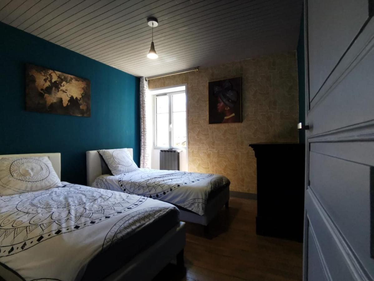 Maison typique périgourdine avec piscine Paulin Esterno foto
