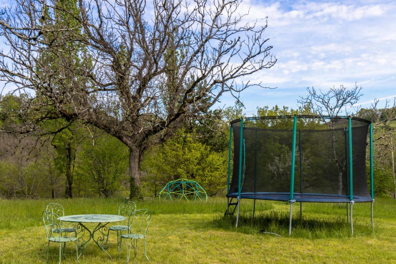 Maison typique périgourdine avec piscine Paulin Esterno foto